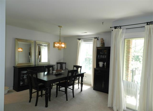 Condos for sale in Huntington Park Rochester Hills MI